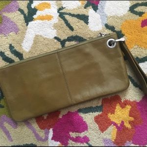 HOBO Vintage 90s Green Leather Clutch/Wristlet